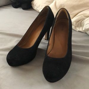 Clark’s Black Classic Pumps